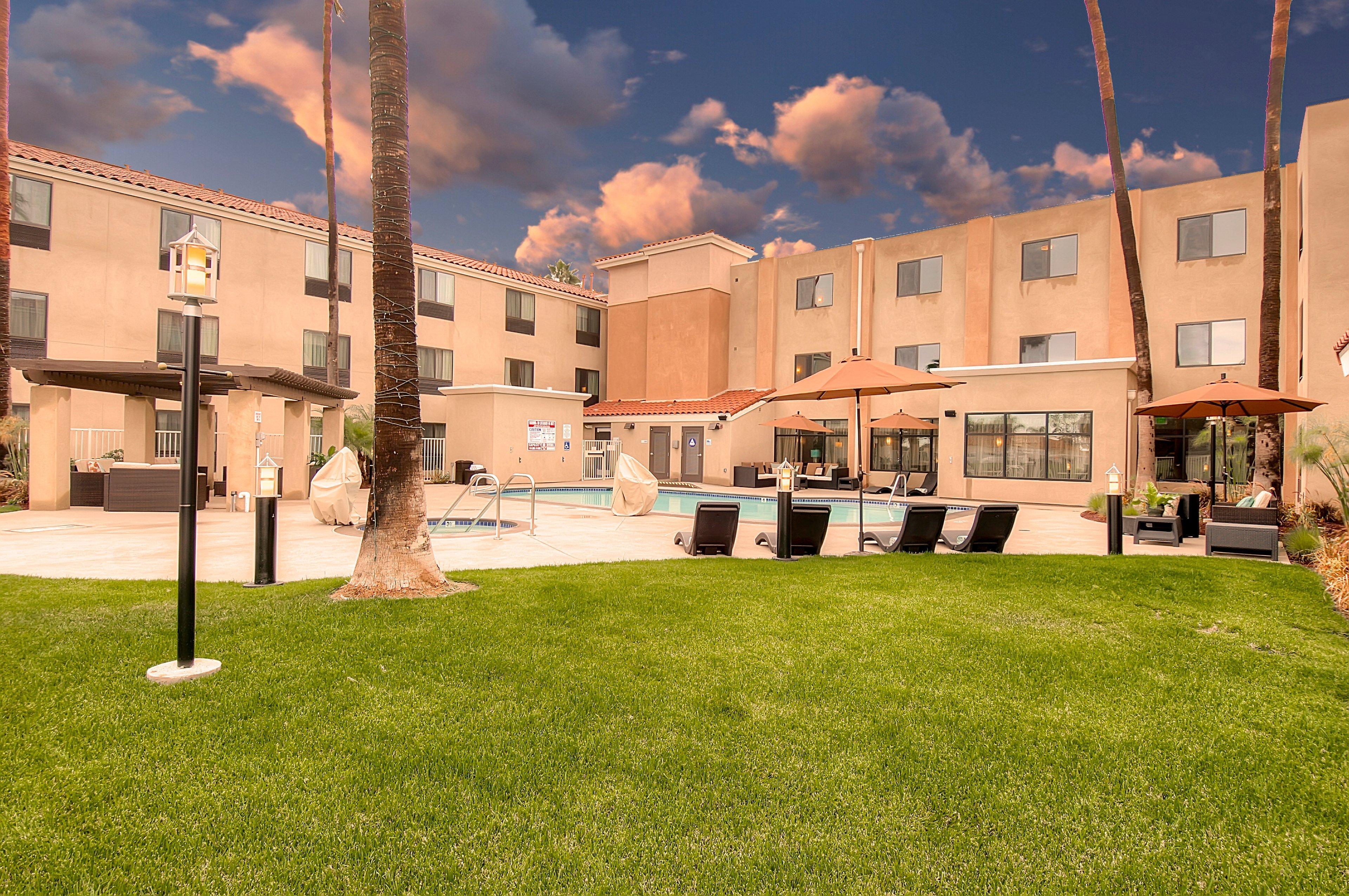 Holiday Inn Express Hotel & Suites Carlsbad Beach By Ihg Eksteriør billede